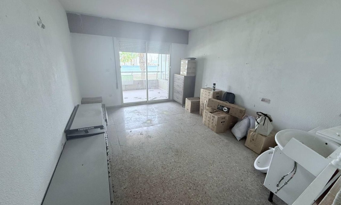 Segunda mano - Apartamento -
Torrevieja - Puerto