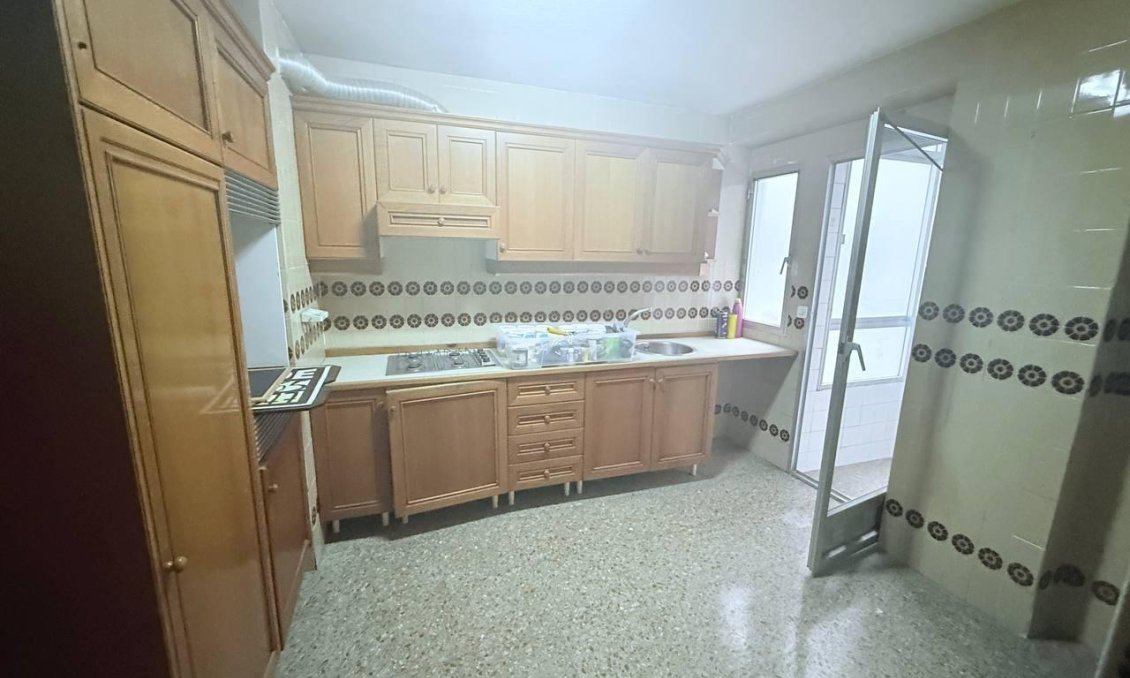 Segunda mano - Apartamento -
Torrevieja - Puerto