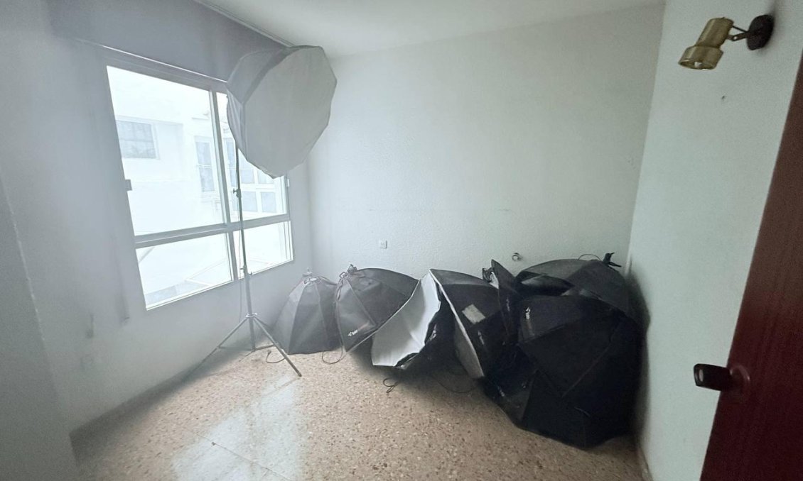 Segunda mano - Apartamento -
Torrevieja - Puerto
