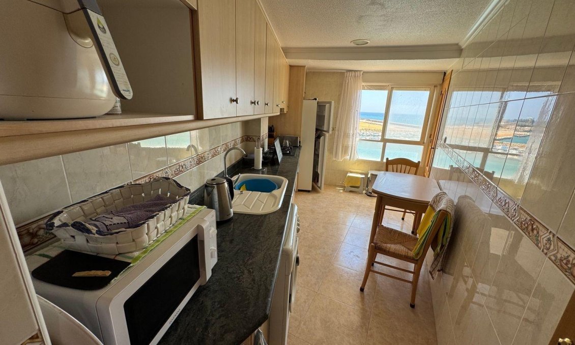 Segunda mano - Apartamento -
Torrevieja - El Acequión - Los Náufragos