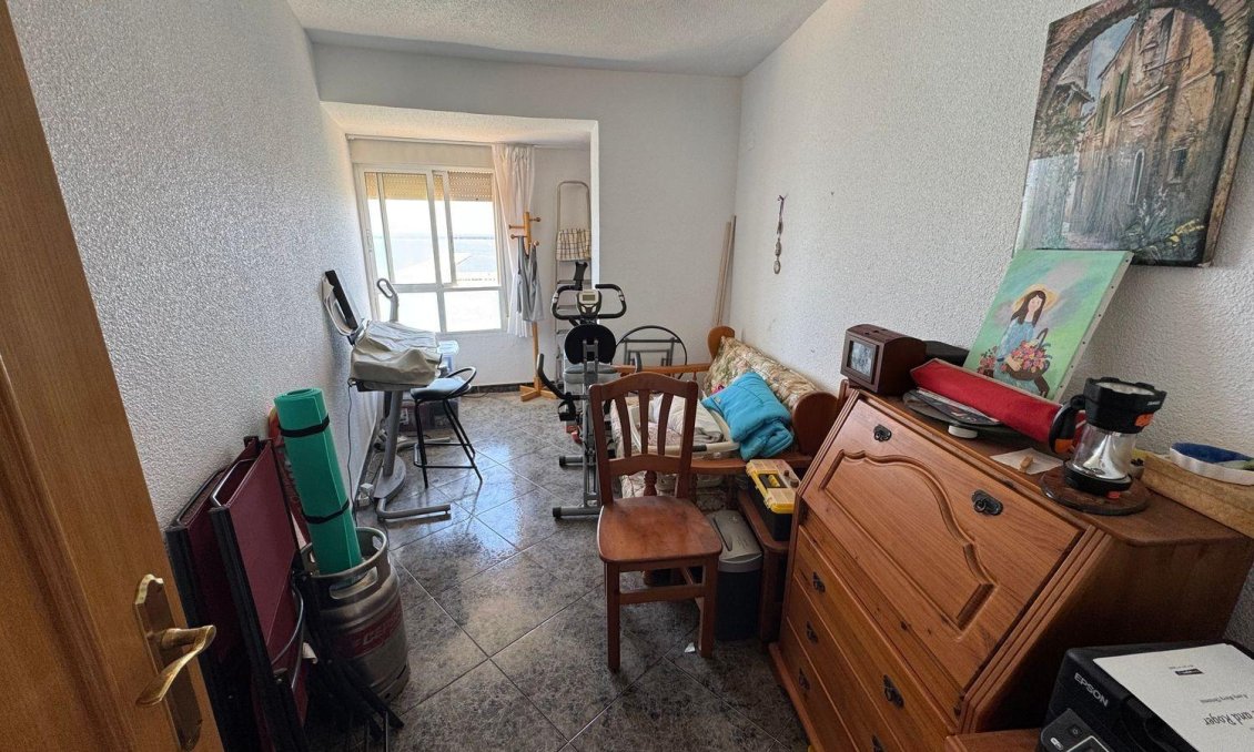 Segunda mano - Apartamento -
Torrevieja - El Acequión - Los Náufragos