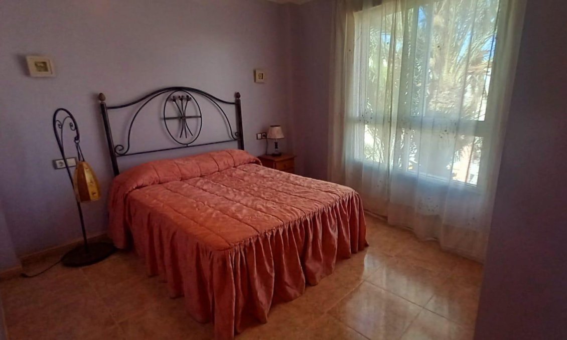 Segunda mano - Town House -
Torrevieja - Nueva Torrevieja