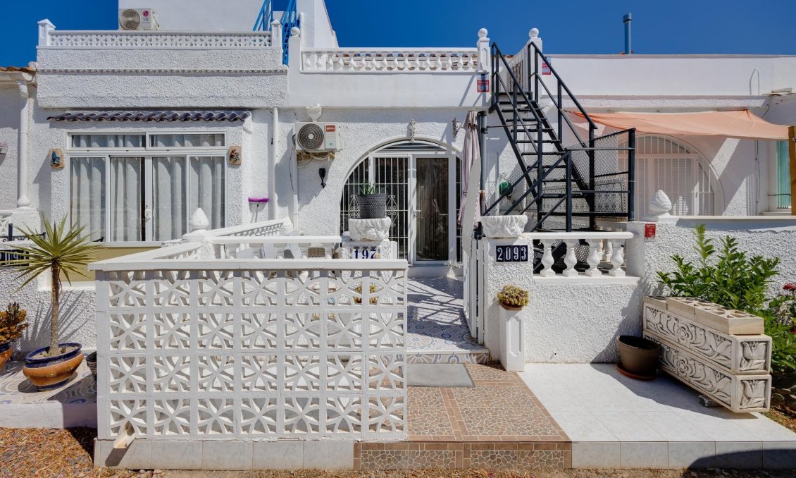 Resale - Bungalow -
Torrevieja - San Luis