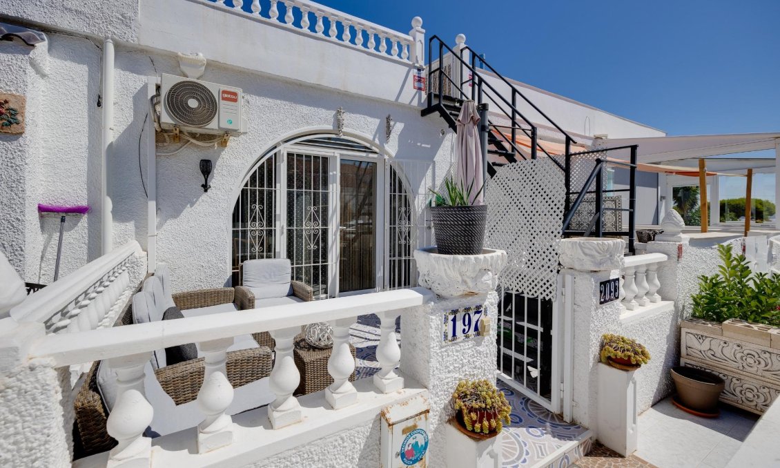 Resale - Bungalow -
Torrevieja - San Luis