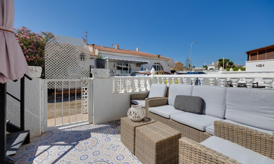 Resale - Bungalow -
Torrevieja - San Luis