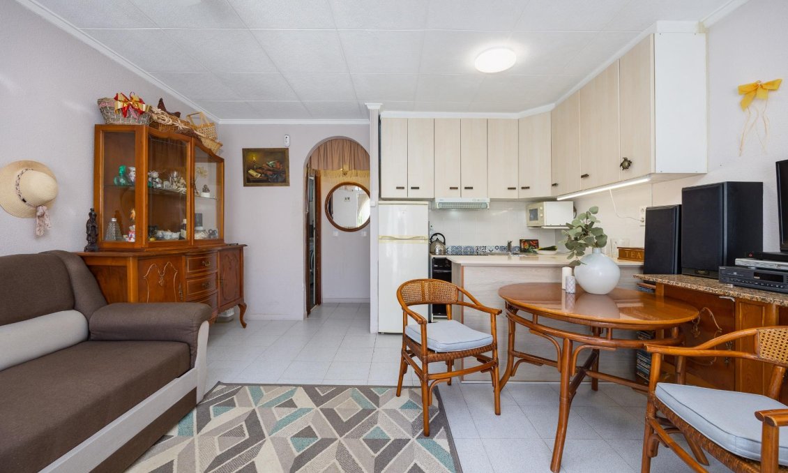 Resale - Bungalow -
Torrevieja - San Luis