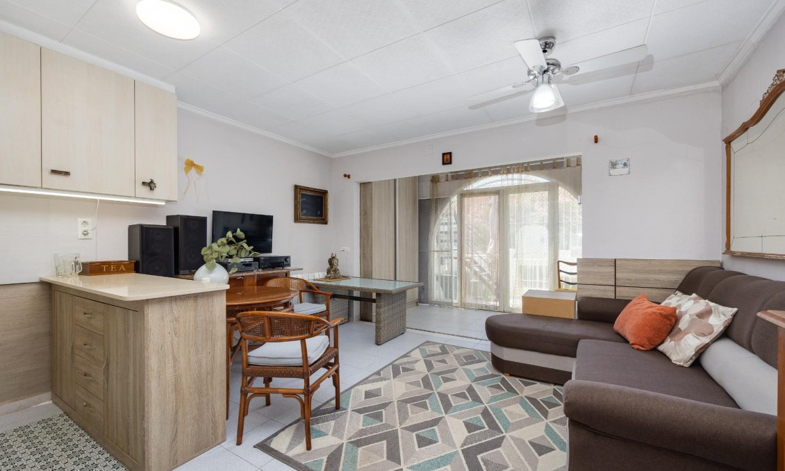 Resale - Bungalow -
Torrevieja - San Luis