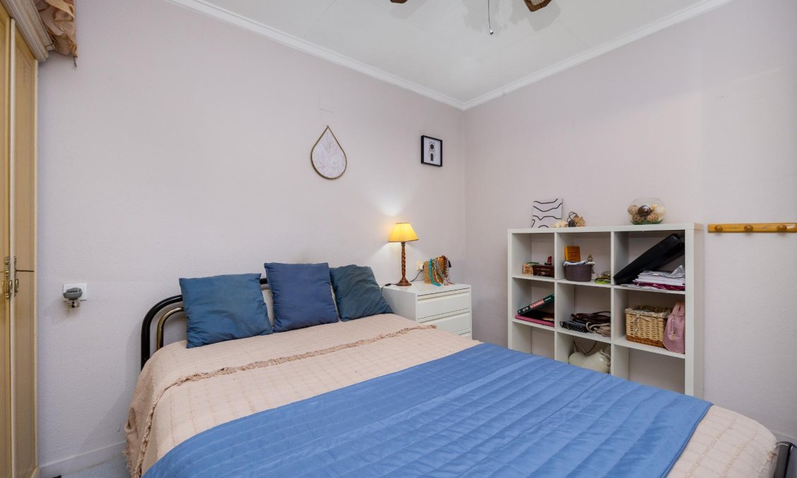 Resale - Bungalow -
Torrevieja - San Luis
