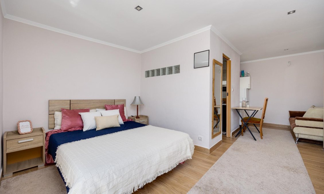 Resale - Bungalow -
Torrevieja - San Luis