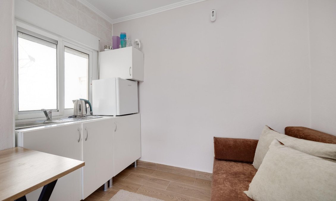 Resale - Bungalow -
Torrevieja - San Luis