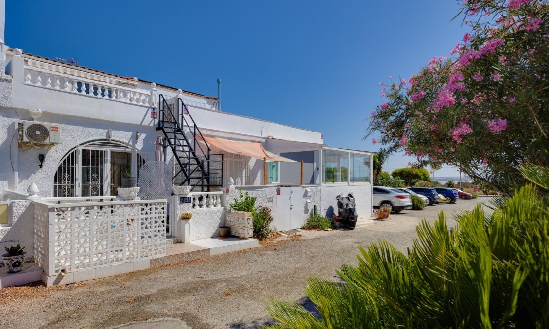 Resale - Bungalow -
Torrevieja - San Luis