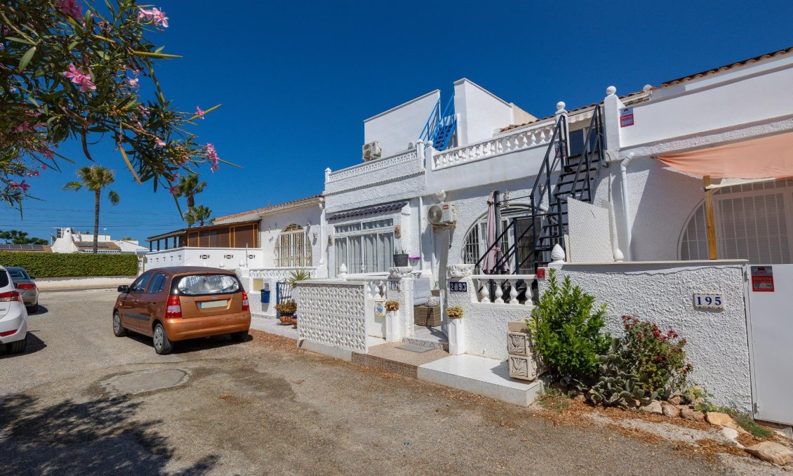 Resale - Bungalow -
Torrevieja - San Luis