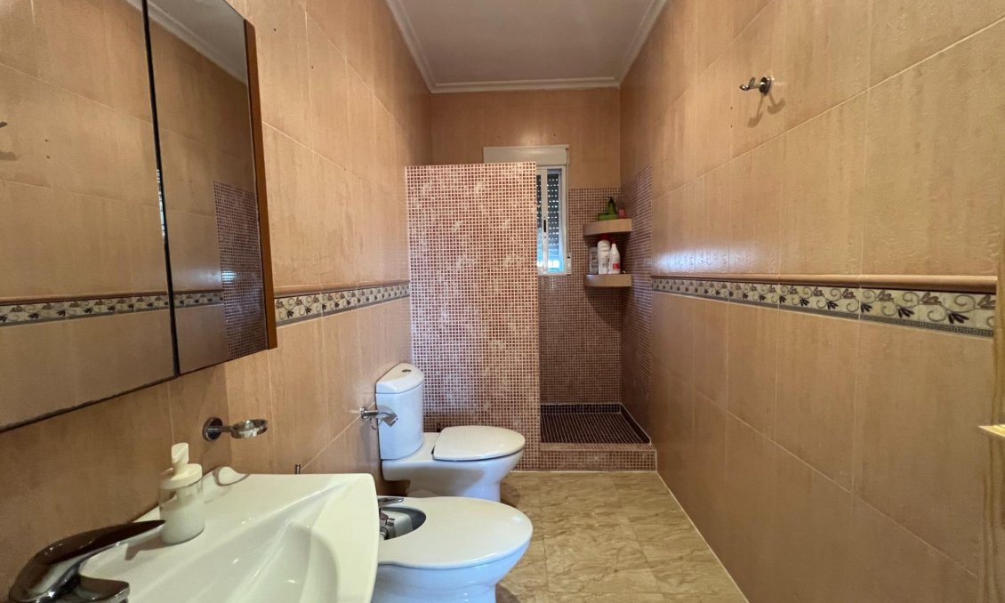 Resale - Villa -
Dolores - Cmno. Escorredor