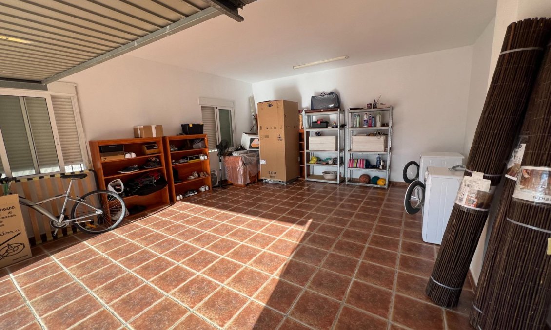 Resale - Villa -
Dolores - Cmno. Escorredor