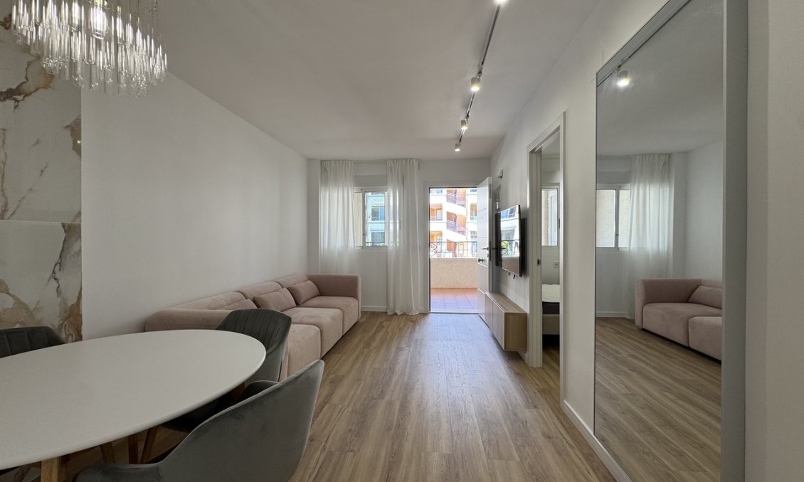 Resale - Apartment -
Los Altos - Costa Blanca