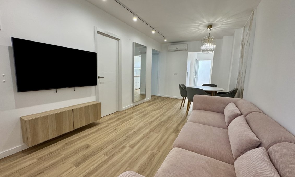 Resale - Apartment -
Los Altos - Costa Blanca