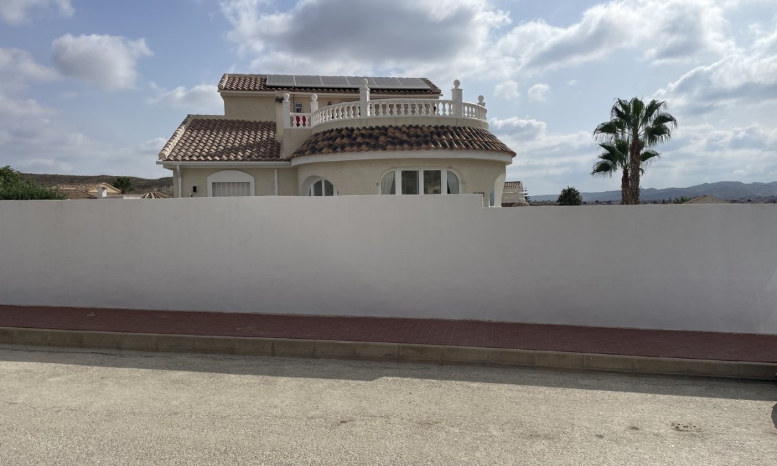 Resale - Villa -
Camposol - Inland