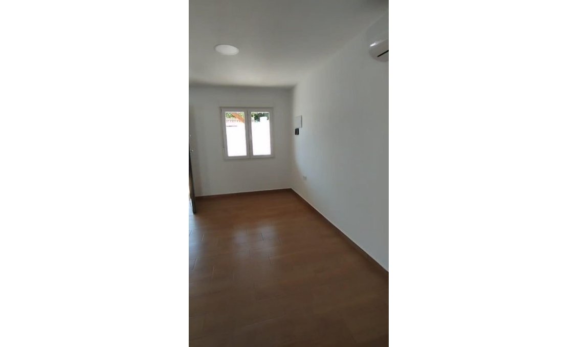 Resale - Town House -
San Javier - El Mirador