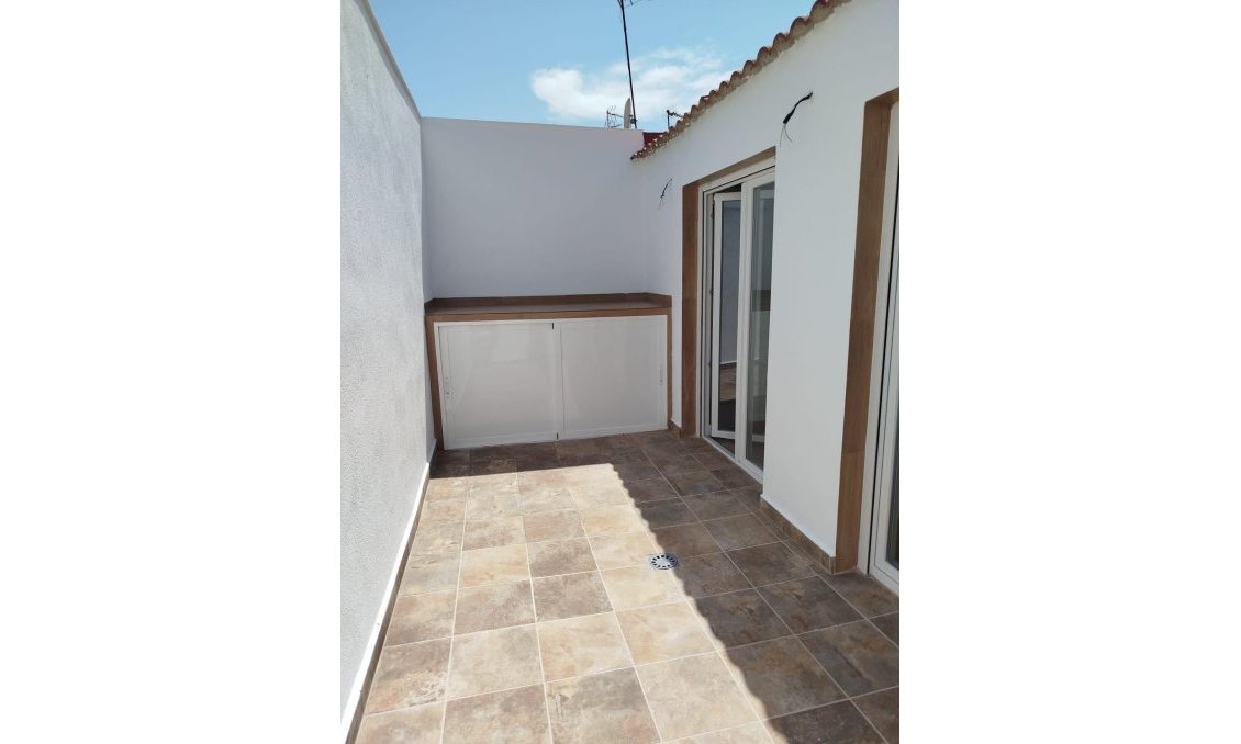 Resale - Town House -
San Javier - El Mirador