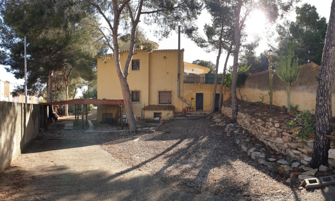 Resale - Villa -
Orihuela Costa - Las Filipinas