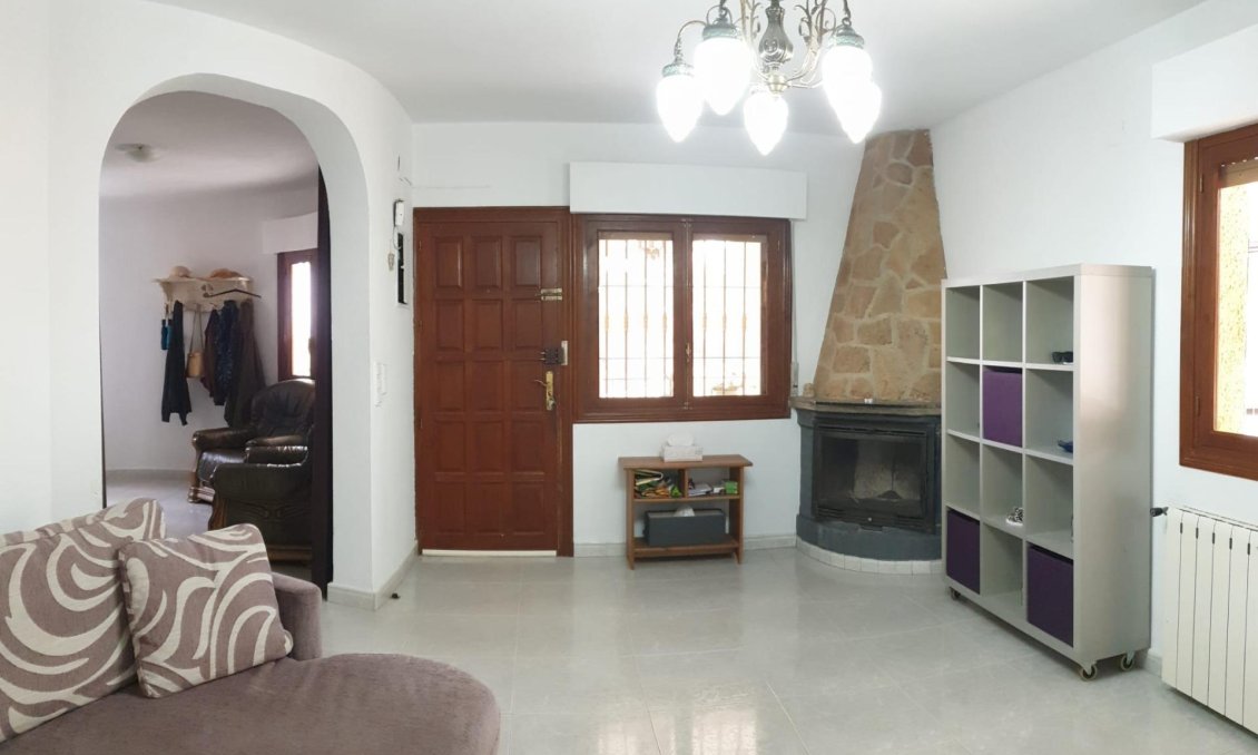 Resale - Villa -
Orihuela Costa - Las Filipinas