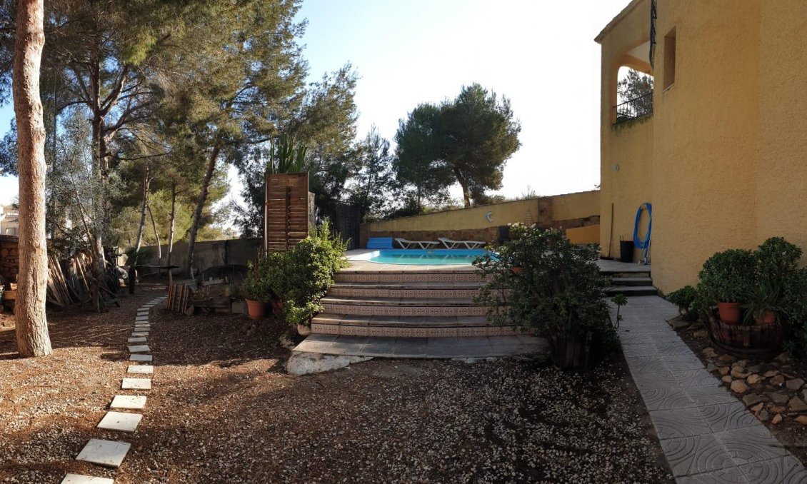 Resale - Villa -
Orihuela Costa - Las Filipinas