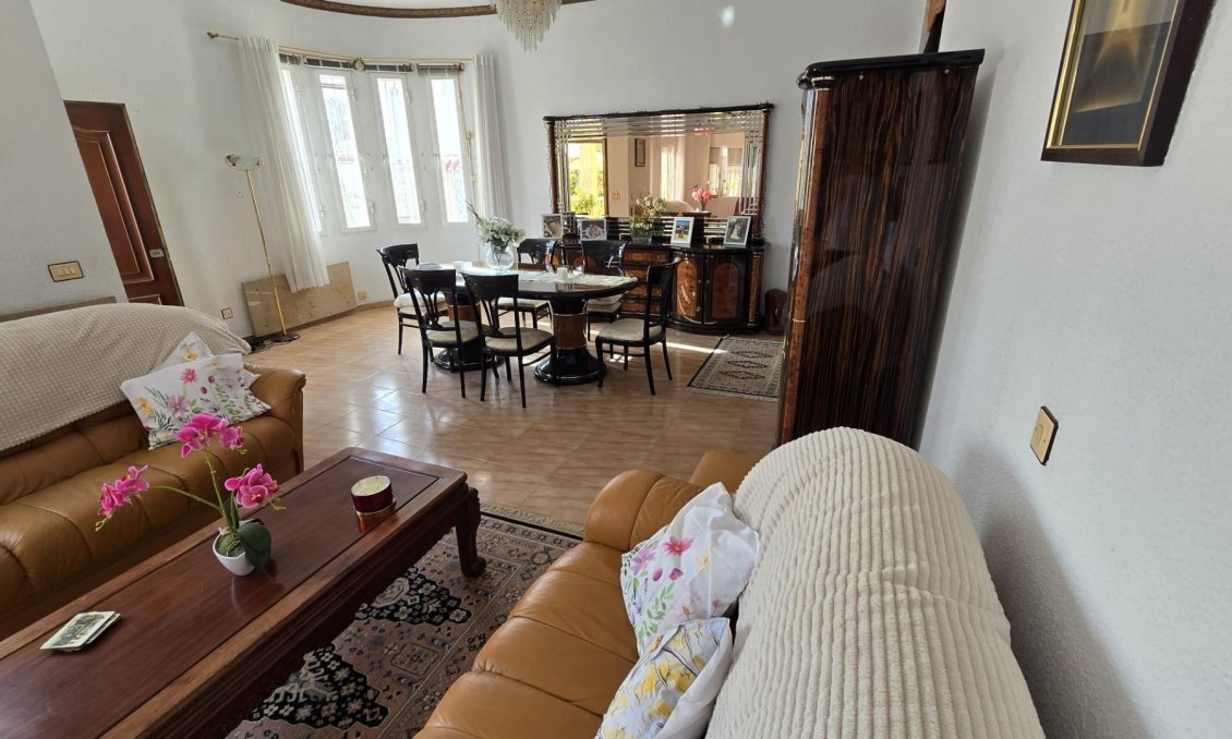 Segunda mano - Villa -
Torrevieja - Costa Blanca