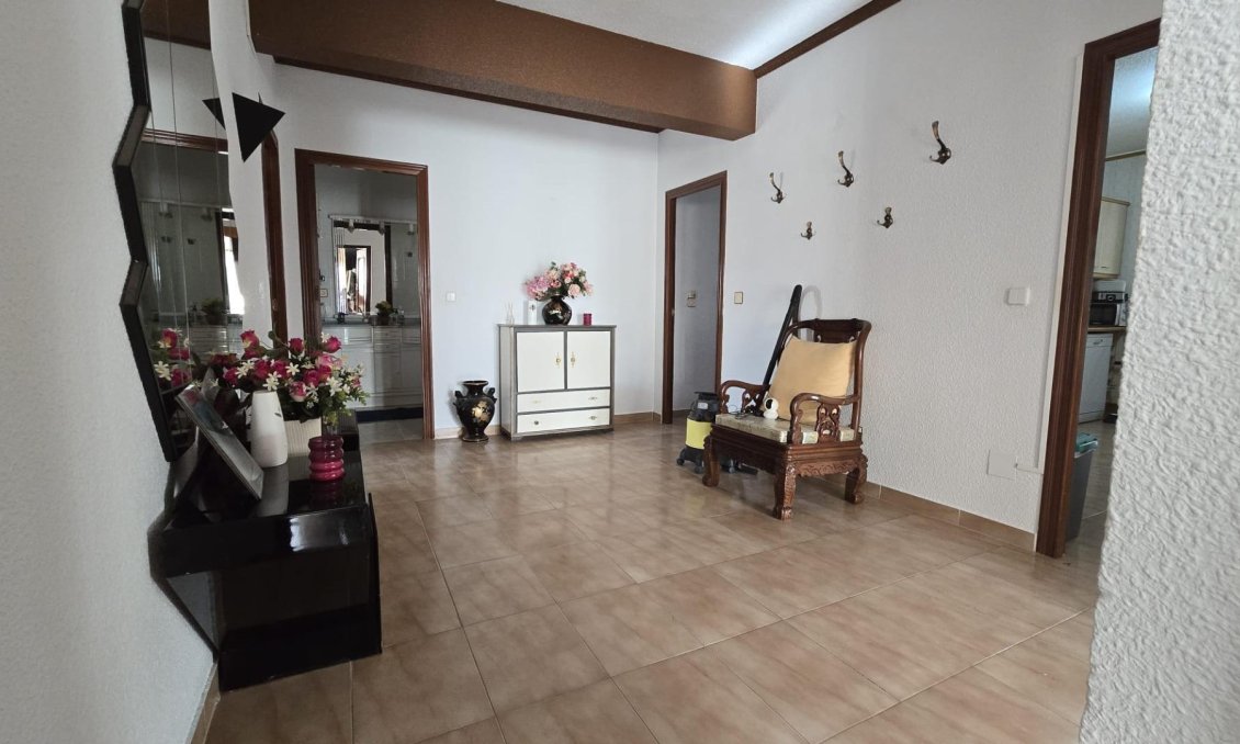 Segunda mano - Villa -
Torrevieja - Costa Blanca