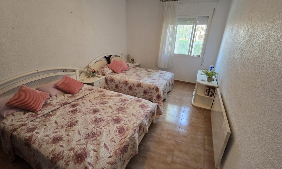 Segunda mano - Villa -
Torrevieja - Costa Blanca