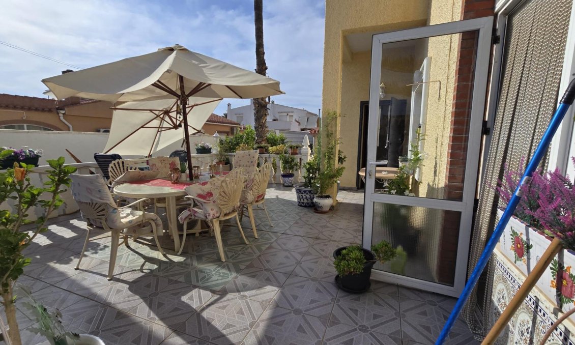 Segunda mano - Villa -
Torrevieja - Costa Blanca
