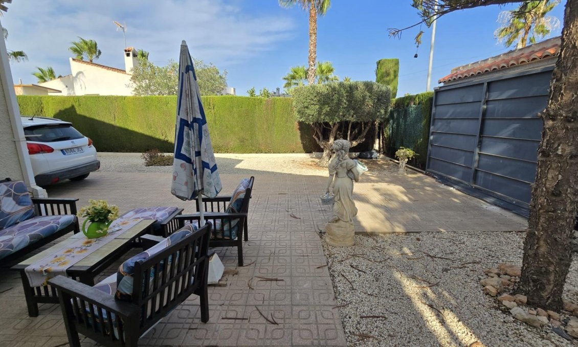 Segunda mano - Villa -
Torrevieja - Costa Blanca
