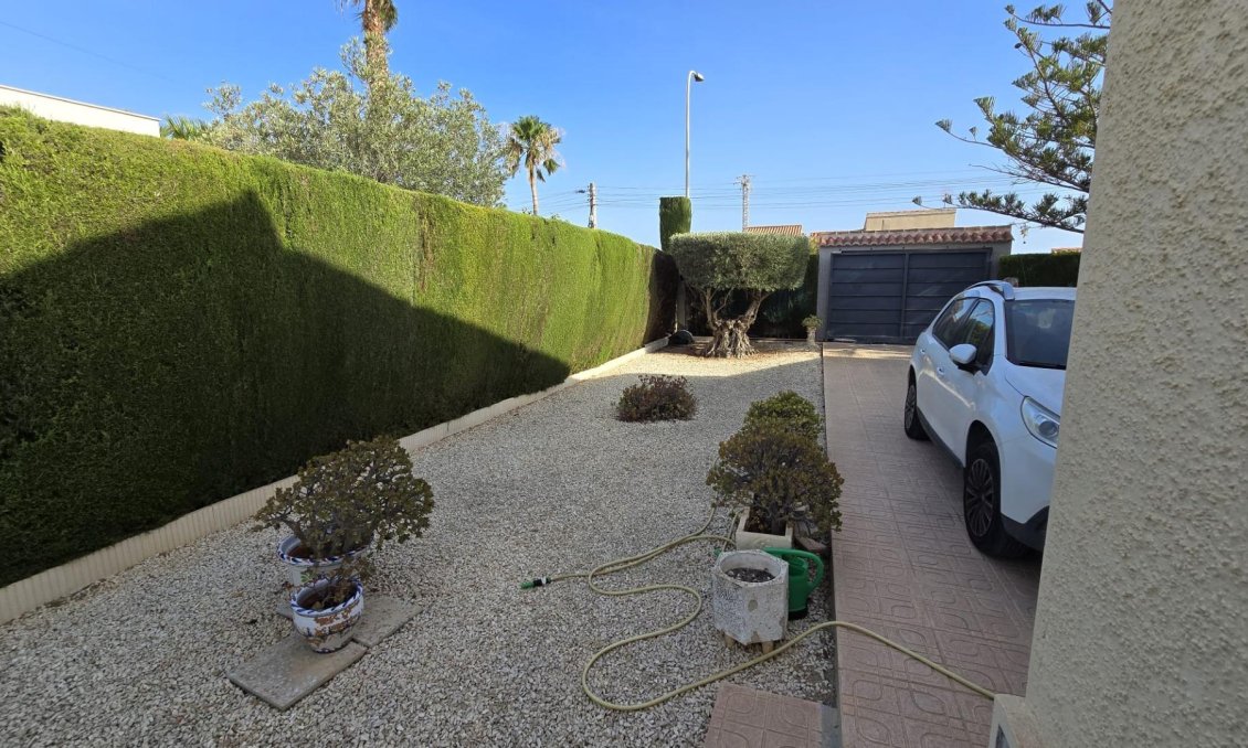 Segunda mano - Villa -
Torrevieja - Costa Blanca