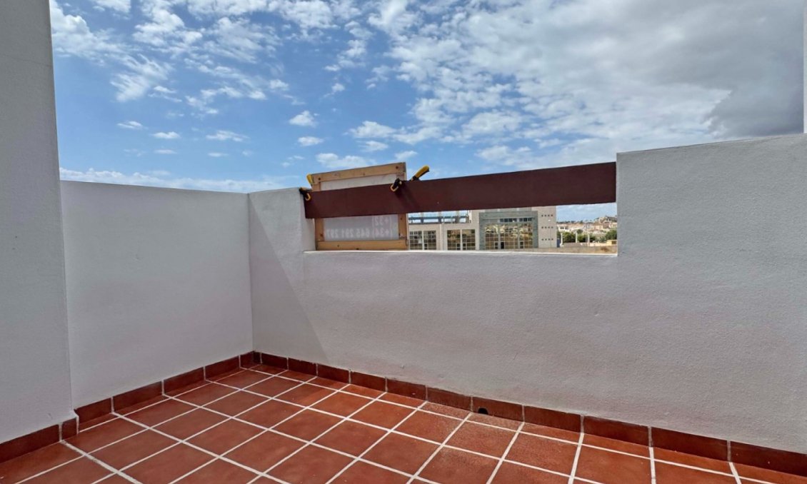 Segunda mano - Apartamento -
Orihuela Costa - Costa Blanca