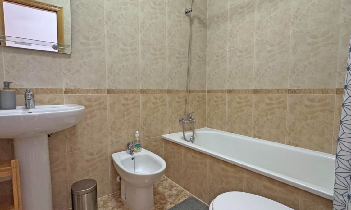 Segunda mano - Apartamento -
Orihuela Costa - Costa Blanca