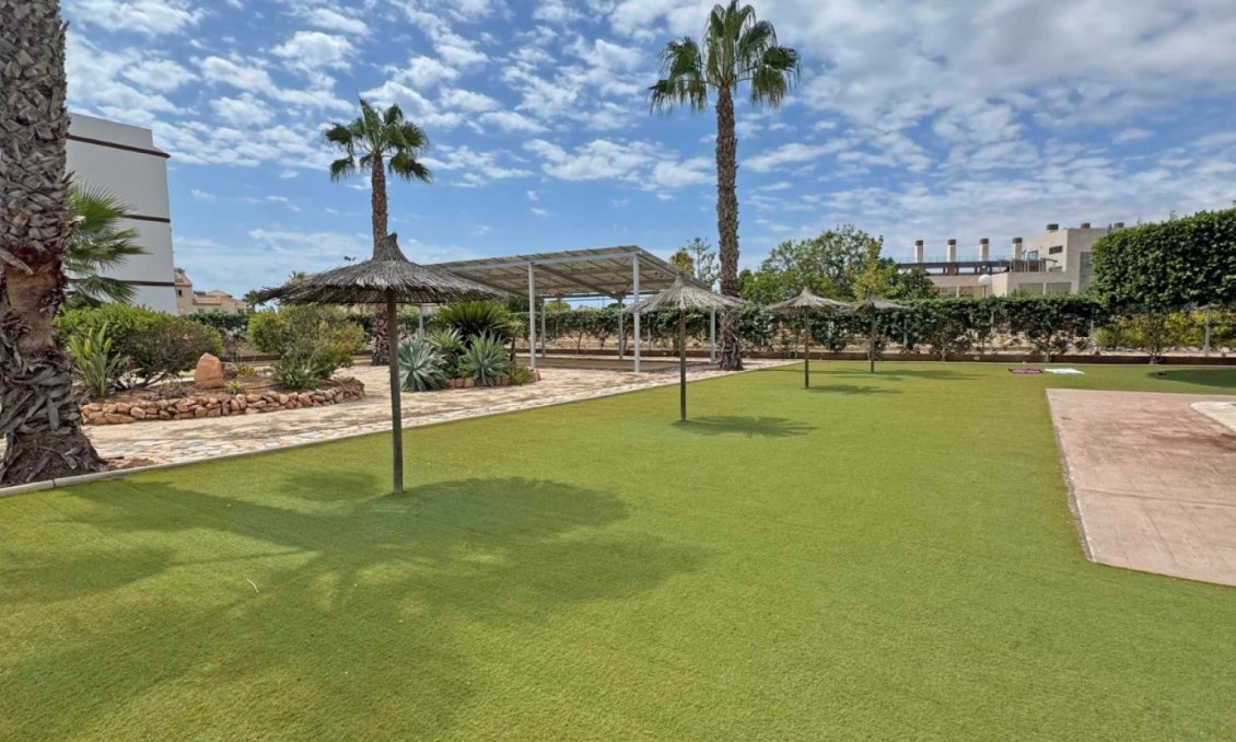 Segunda mano - Apartamento -
Orihuela Costa - Costa Blanca