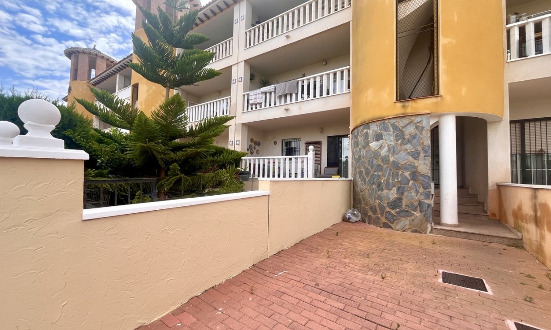 Resale - Apartment -
Cabo Roig - Costa Blanca