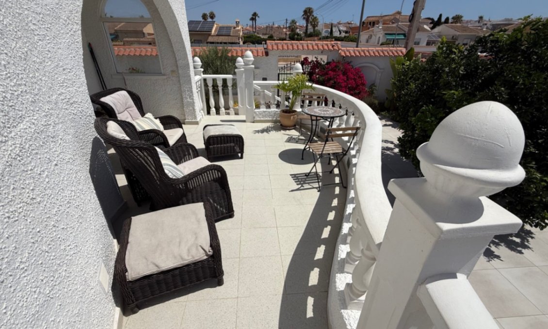 Segunda mano - Villa -
Torrevieja - Costa Blanca