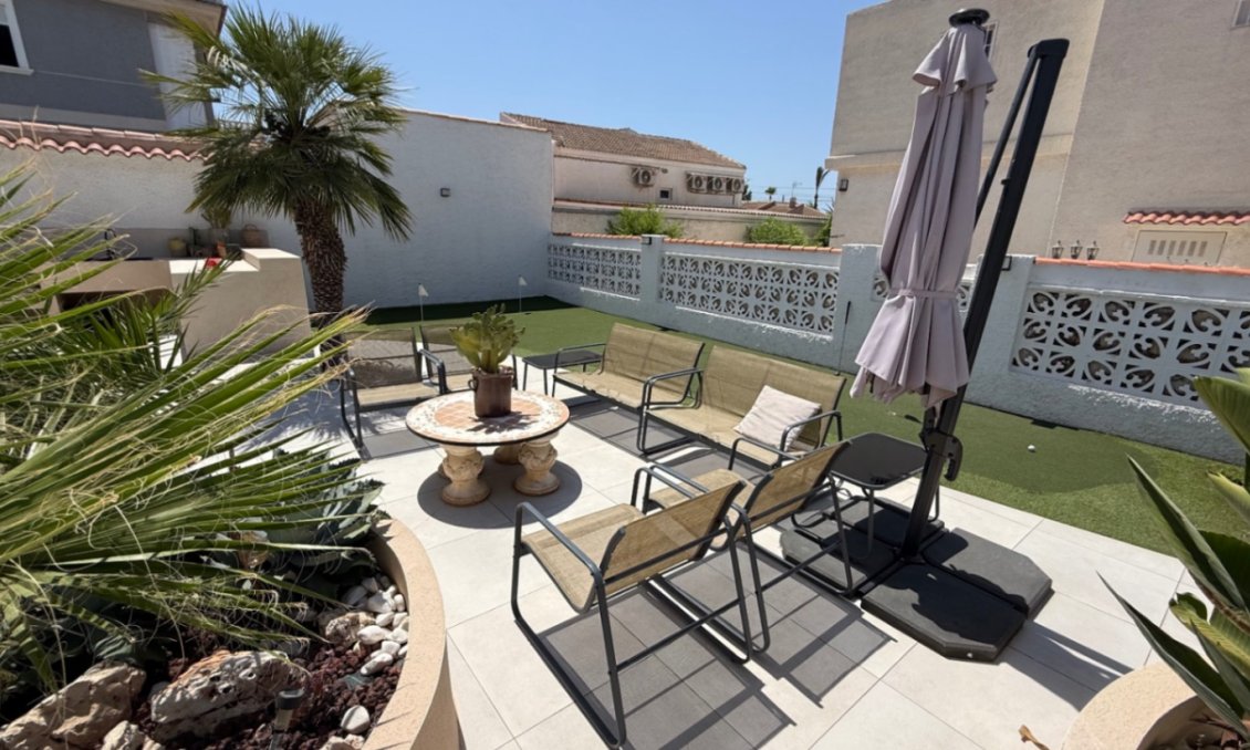 Segunda mano - Villa -
Torrevieja - Costa Blanca