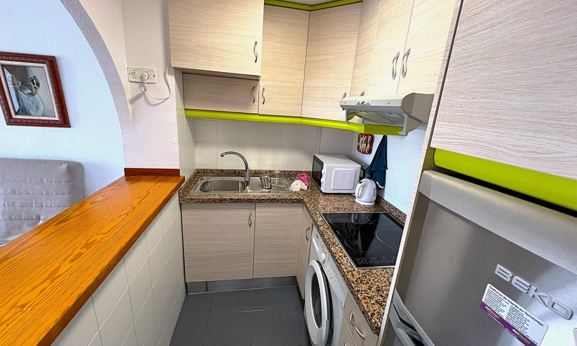 Segunda mano - Apartamento -
Torrevieja - Centro