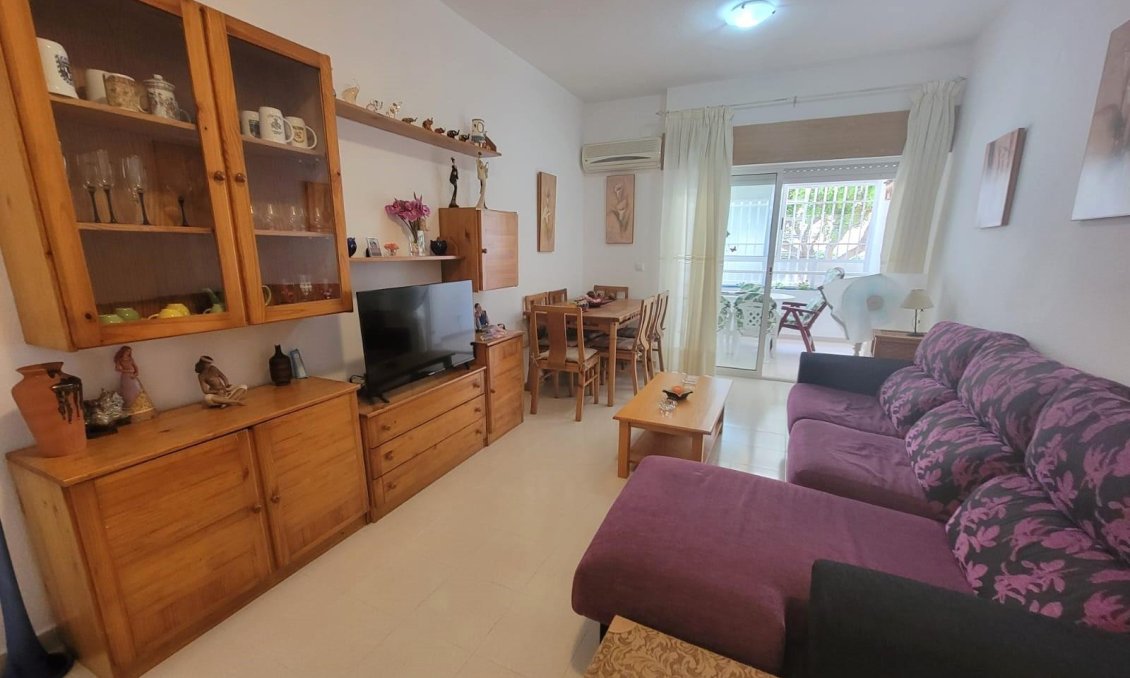 Segunda mano - Apartamento -
Torrevieja - Aguas Nuevas