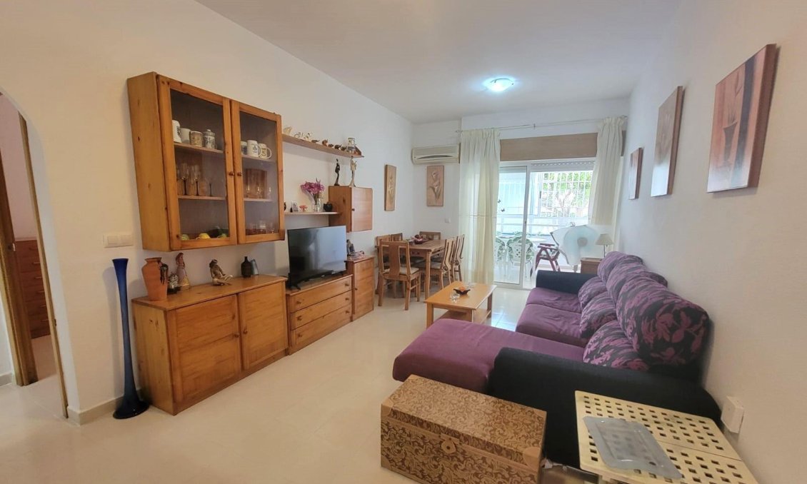 Segunda mano - Apartamento -
Torrevieja - Aguas Nuevas