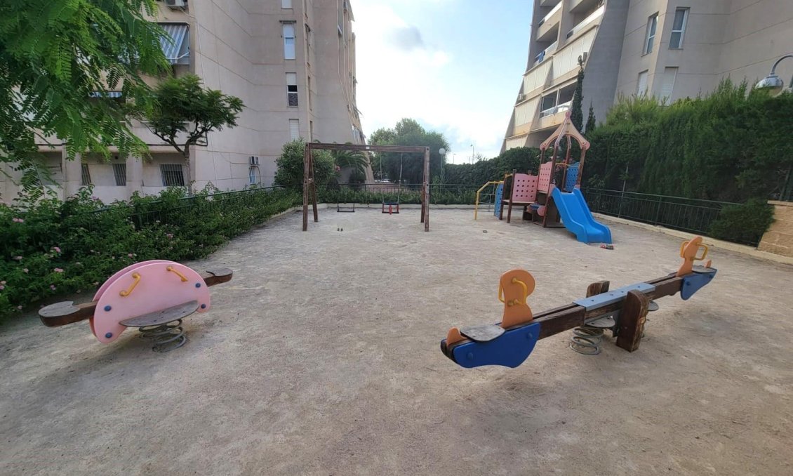 Segunda mano - Apartamento -
Torrevieja - Aguas Nuevas