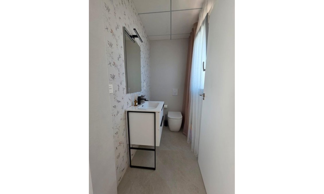 Resale - Villa -
Benijofar