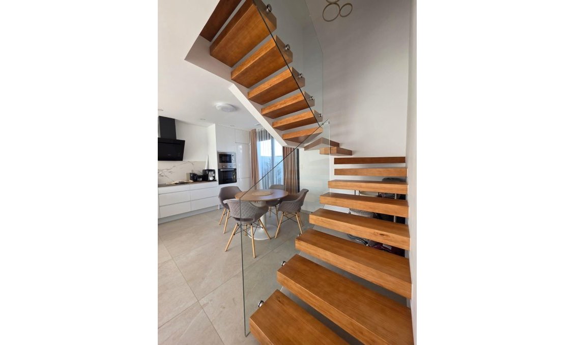 Resale - Villa -
Benijofar