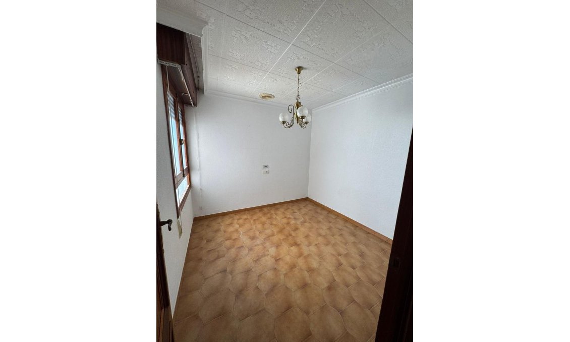 Revente - Duplex -
Bigastro - Bigastro - Town