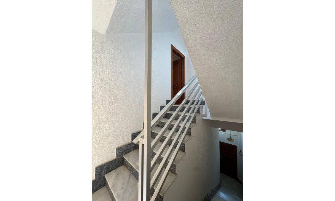 Revente - Duplex -
Bigastro - Bigastro - Town