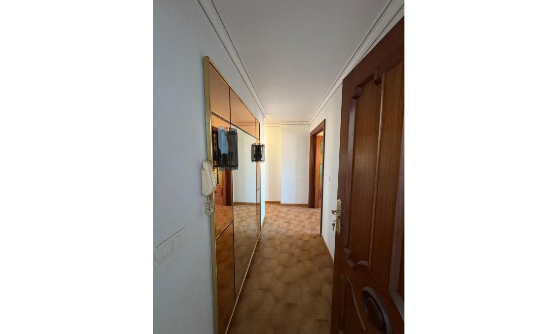 Revente - Duplex -
Bigastro - Bigastro - Town