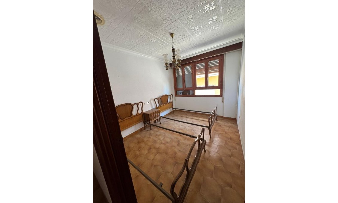Revente - Duplex -
Bigastro - Bigastro - Town