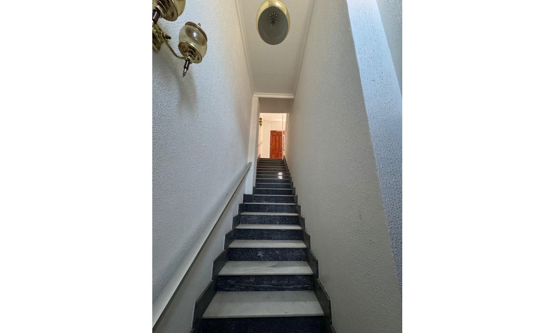 Revente - Duplex -
Bigastro - Bigastro - Town