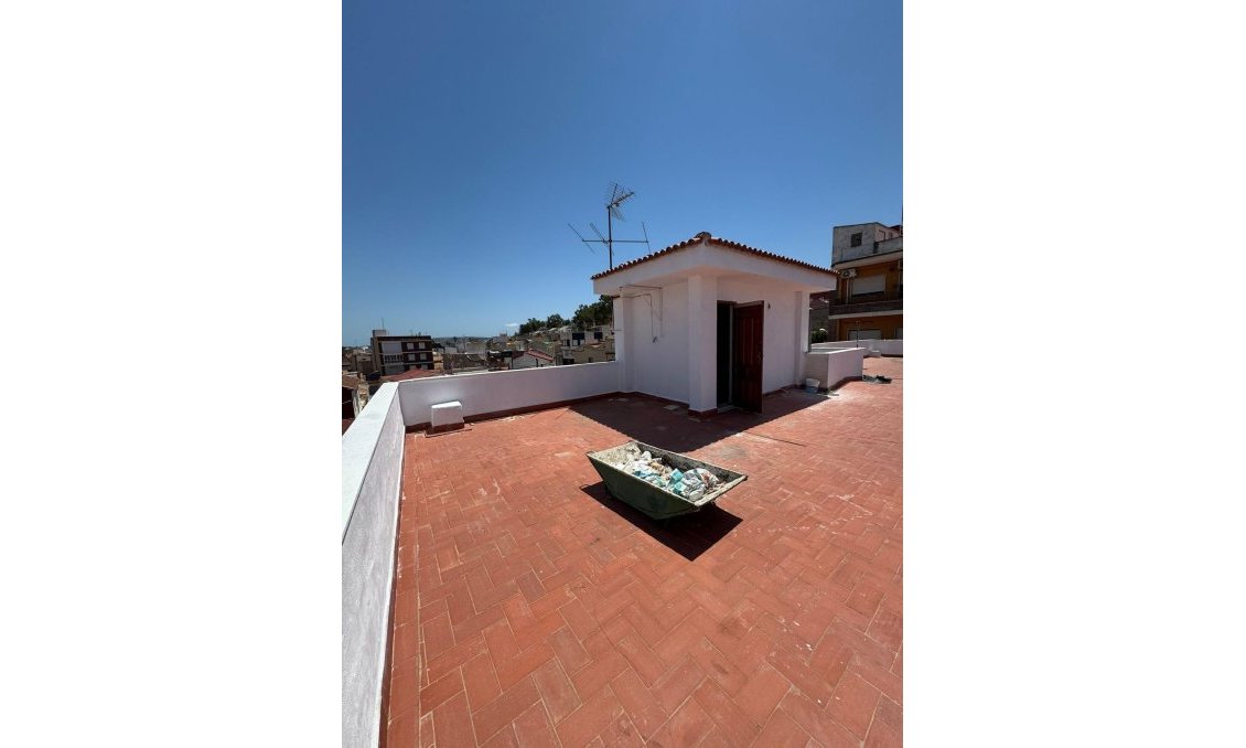 Revente - Duplex -
Bigastro - Bigastro - Town
